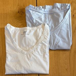 Bundle GAP V-Neck T-Shirts 100% Organically Grown Cotton